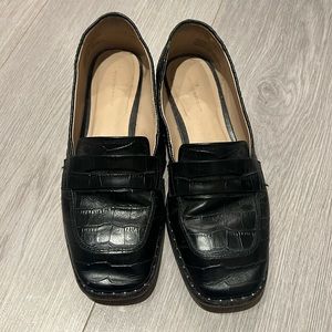 Something navy croc embossed loafers size 6.5